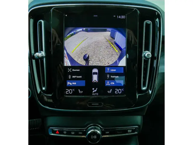 Volvo XC40 2.0 T4 Momentum 2019 Benzine 10