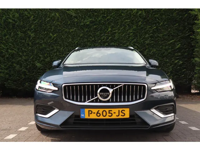 Volvo V60 2.0 B4 Inscription 2022 Benzine 11