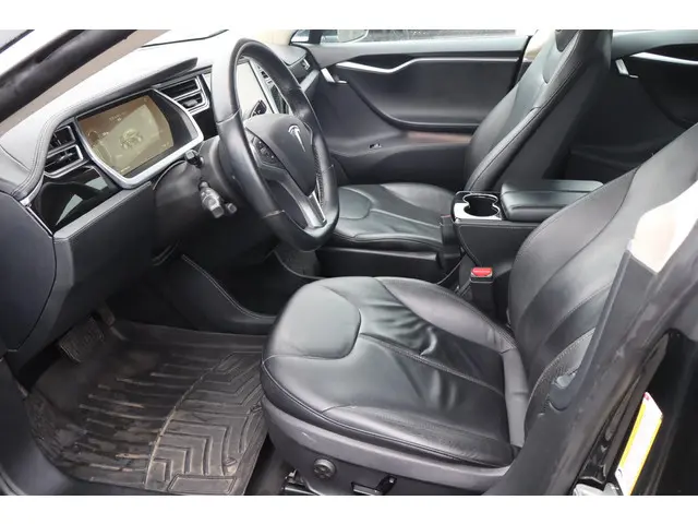 Tesla Model S 85 Signature Performance 2014 Elektrisch 22