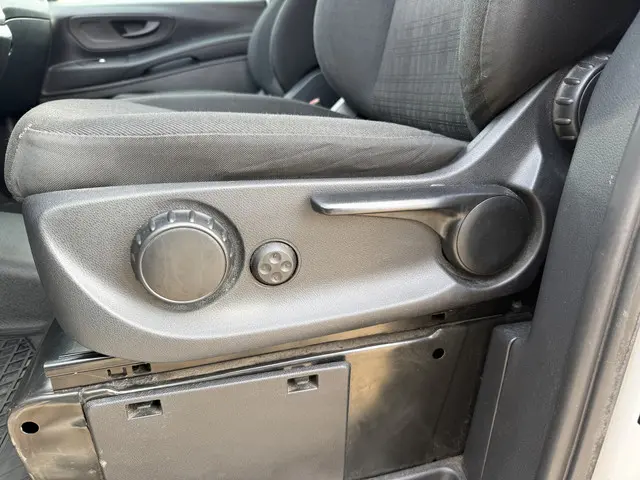 Mercedes-Benz Vito 119 CDI 2020 Diesel 28