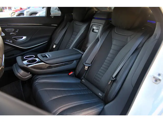 Mercedes-Benz S-Klasse 500 Lang 2014 Benzine 17