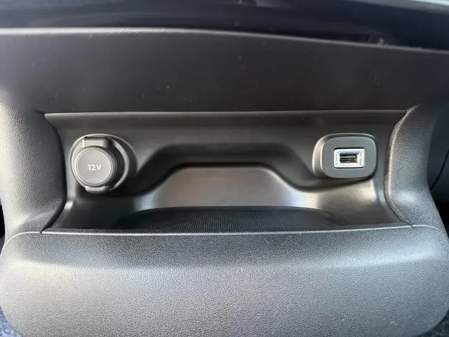 Citroën C4 Cactus 1.2 PureTech Feel 2016 Benzine 18