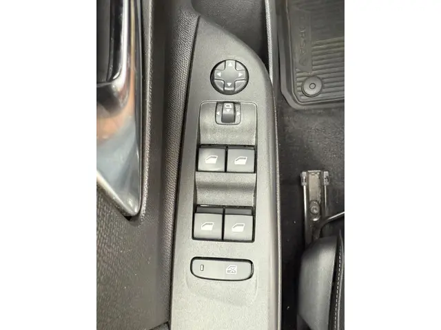 Opel Corsa-e Elegance 50 kWh 2021 Elektrisch 17