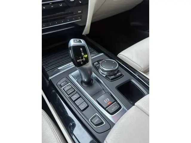 BMW X5 xDrive40e iPerformance 2016 Hybride Benzine 16