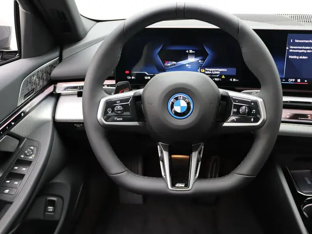 BMW i5 eDrive40 2026 Elektrisch 8