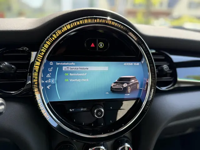MINI Electric Cooper SE Classic 33 kWh 2022 Elektrisch 23