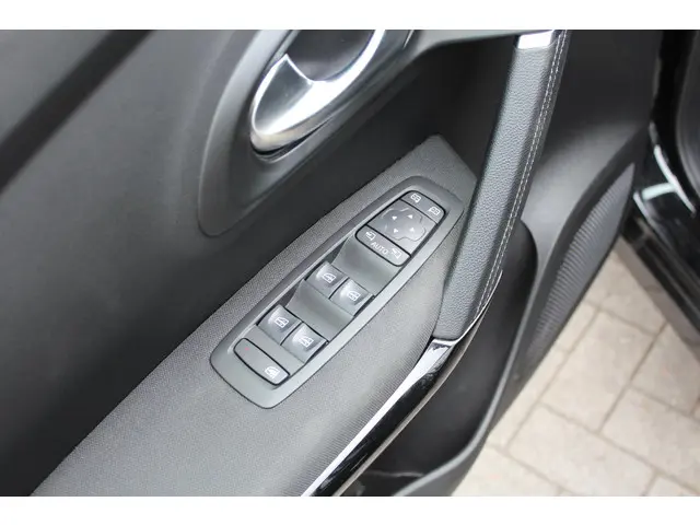 Renault Kadjar 1.3 TCe Limited 140 EDC 2021 Benzine 10