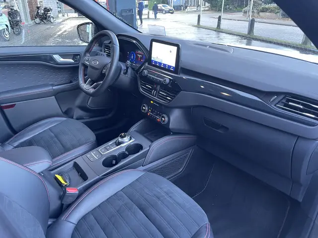 Ford Kuga 2.5 PHEV ST-Line X 2020 Hybride Benzine 50