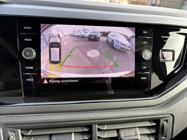 Volkswagen Taigo 1.0 TSI R-Line Business 2022 Benzine 17