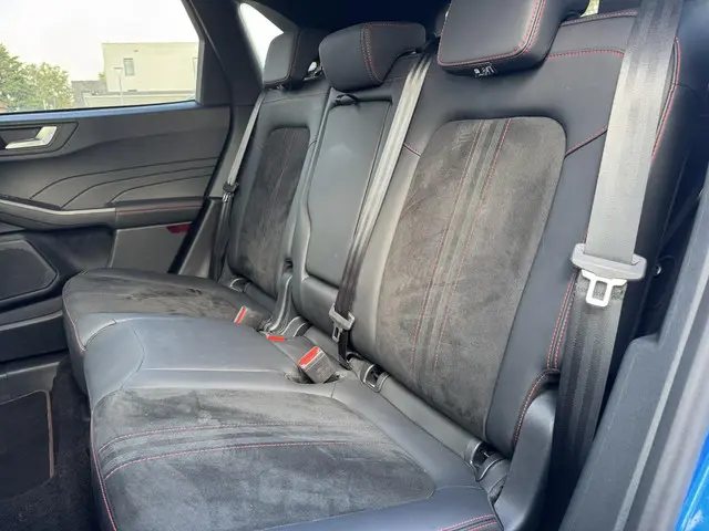 Ford Kuga 2.5 PHEV ST-Line X 2025 Hybride Benzine 8