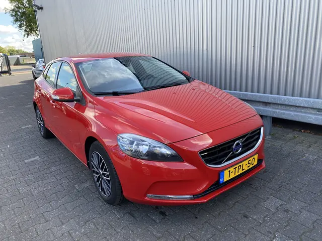 Volvo V40 1.6 T3 Kinetic 2013 Benzine 14