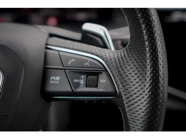 Audi RSQ8 4.0 TFSI Q8 quattro 2021 Benzine 16