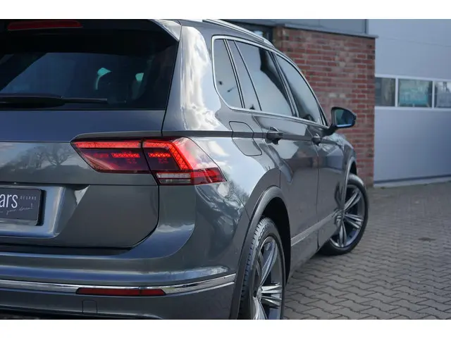 Volkswagen Tiguan 2.0 TSI 4Motion 2017 Benzine 19