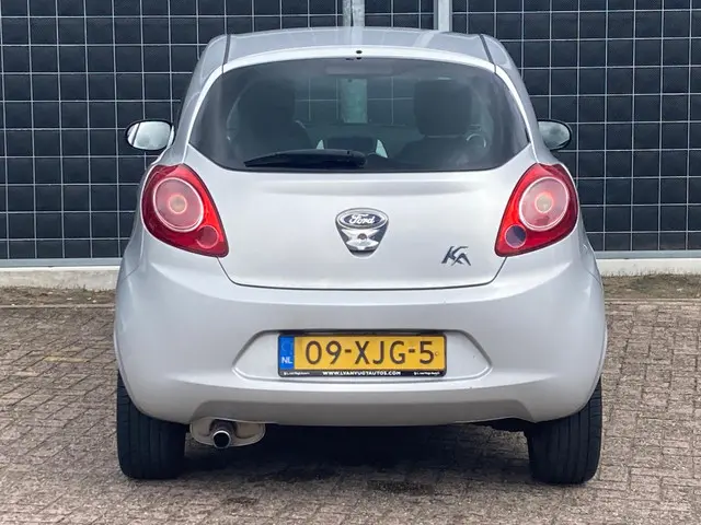 Ford Ka 1.2 Titanium X start/stop 13.000 KM !!! 2012 Benzine 9