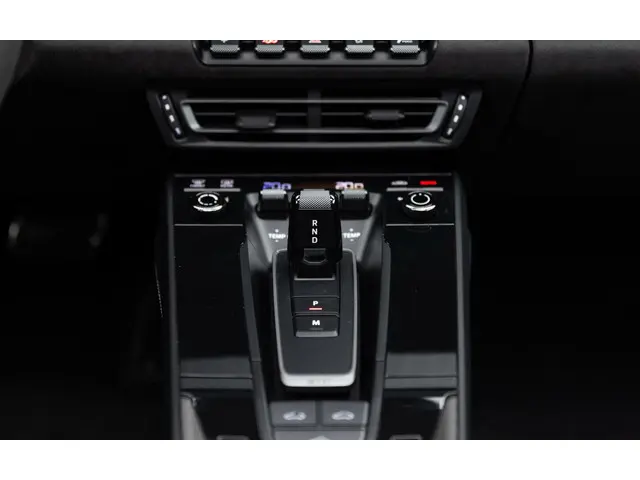 Porsche 911 3.0 Carrera GTS 2022 Benzine 80
