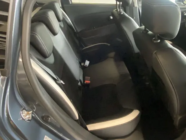 Renault Clio Estate TCe 90 Energy Bose 2019 Benzine 37
