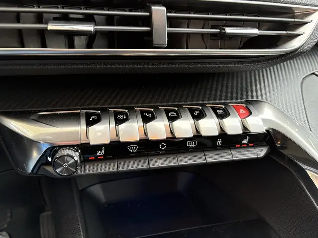 Peugeot 3008 1.2T Automaat Active 2019 Benzine 21