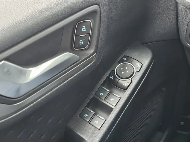 Ford Kuga 2.5 PHEV Titanium X 2020 Hybride Benzine 13