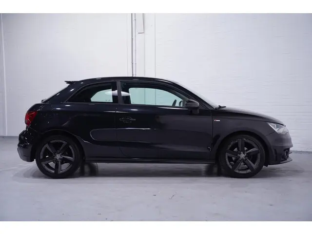 Audi A1 1.2 TFSI Attraction 2013 Benzine 6