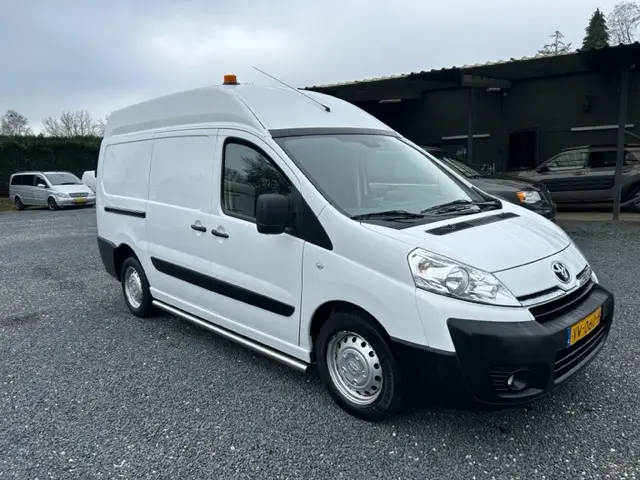 Toyota ProAce 2