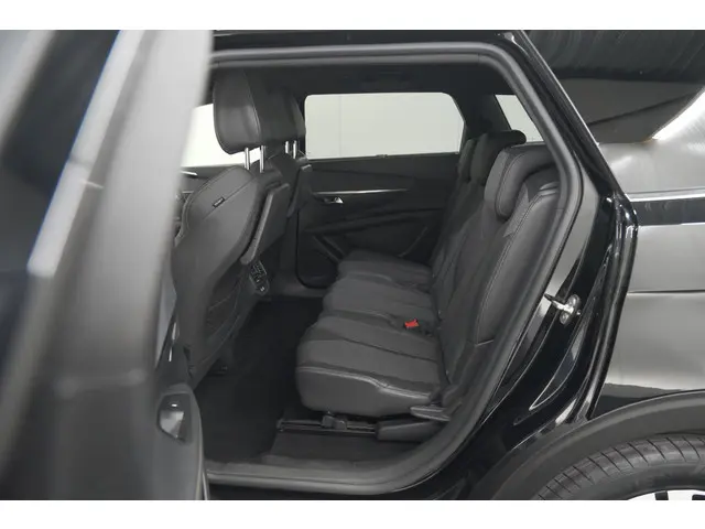 Peugeot 5008 PureTech 130 EAT8 GT Line 2020 Benzine 26