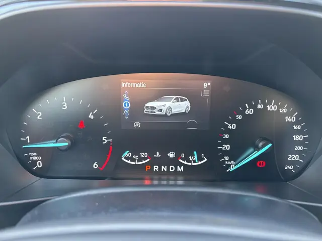 Ford Focus Wagon 1.5 EcoBlue ST Line 2022 Diesel 22