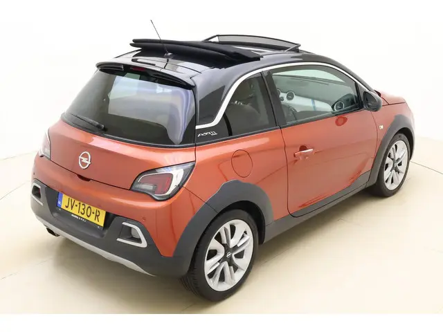 Opel ADAM 1.0 Turbo 90pk Rocks 2016 Benzine 2