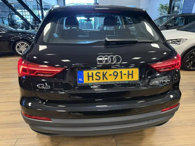 Audi Q3 45 TFSIe Advanced edition 2023 Hybride Benzine 4