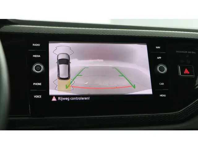 Volkswagen Polo 1.0 TSI 95pk Life Business 2024 Benzine 28