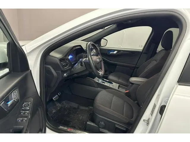 Ford Kuga 2.5 PHEV ST-Line 2022 Hybride Benzine 6