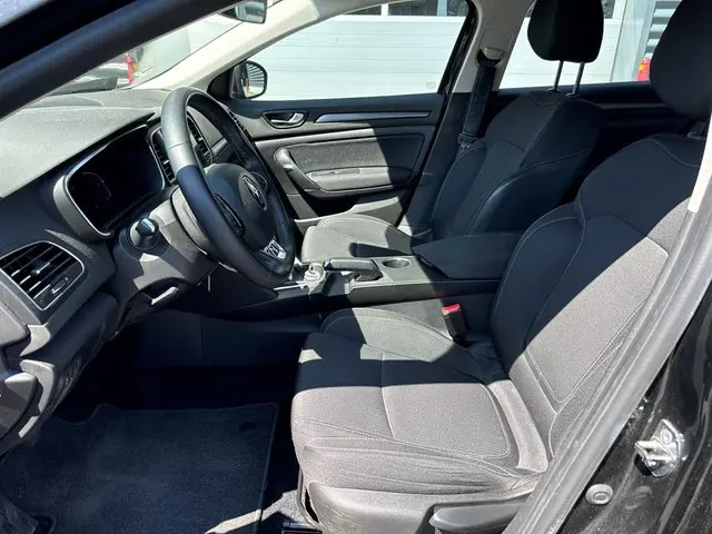 Renault Mégane Estate 1.3 TCe Business Zen 2021 Benzine 18