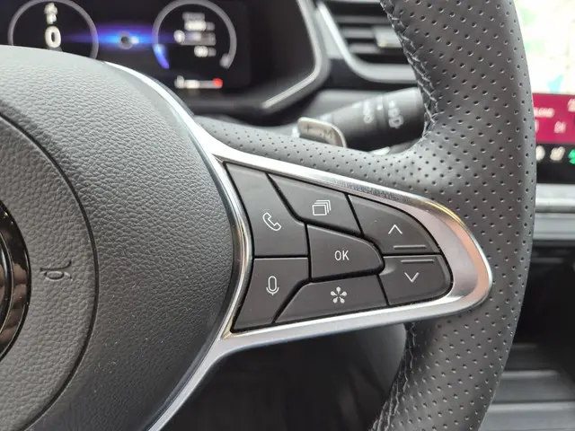 Mitsubishi ASX 1.3 DCT First Edition 2025 Benzine 16