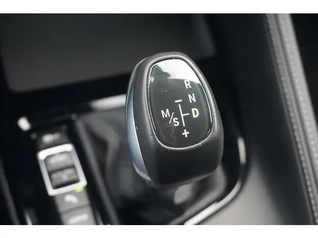 BMW X2 xDrive25e 2023 Hybride Benzine 13