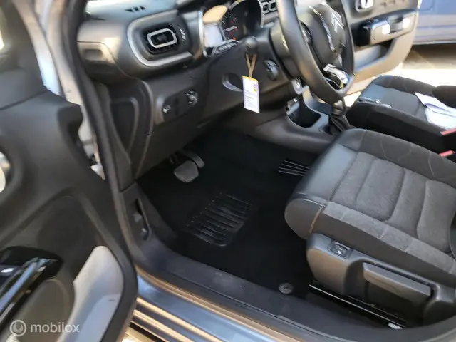 Citroën C3 1.2 PureTech Saint James 2021 Benzine 11