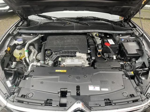 Citroën C5 X 1.2 PureTech Business 2022 Benzine 62