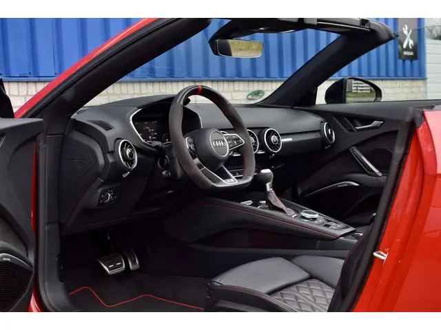 Audi TTS Roadster Quattro Competition 2021 Benzine 11