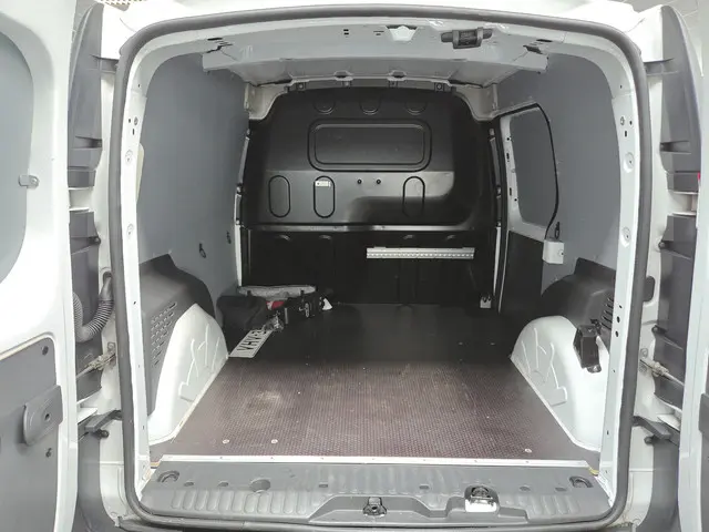 Renault Kangoo 1.5 Blue dCi 80 Comfort 2021 Diesel 33