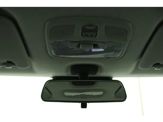 Suzuki Swift 1.2 Select Smart Hybrid 2025 Benzine 34