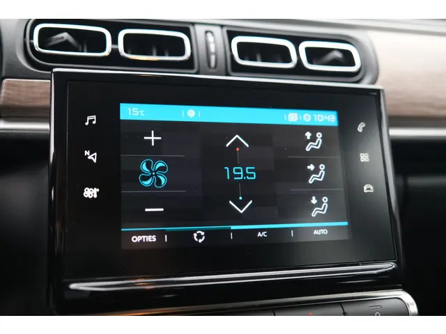 Citroën C3 PT 83 Shine 2021 Benzine 35