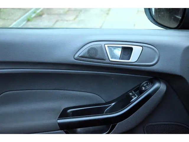 Ford Fiesta 1.6 ST1, 182 PK 2015 Benzine 19
