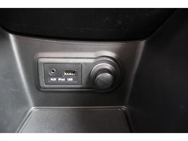 Hyundai ix20 1.4i i-Magine met Navigatie 2013 Benzine 17