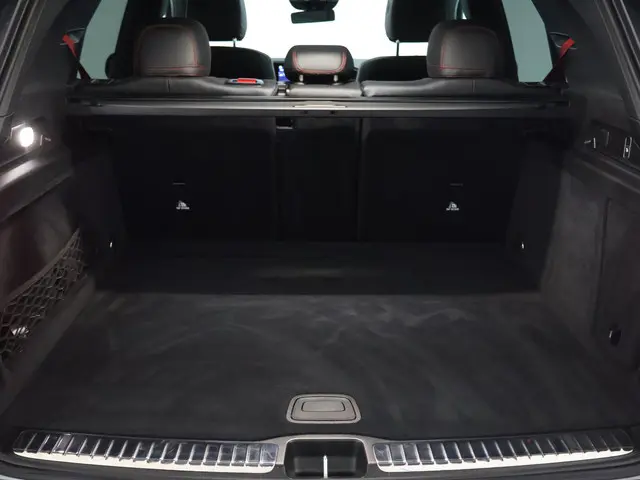 Mercedes-Benz GLE 53 AMG 4MATIC+ Limited 2023 Benzine 37