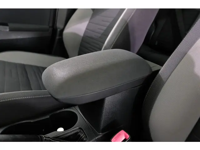 Toyota Auris Touring Sports 1.8 Hybrid 2016 Benzine 22