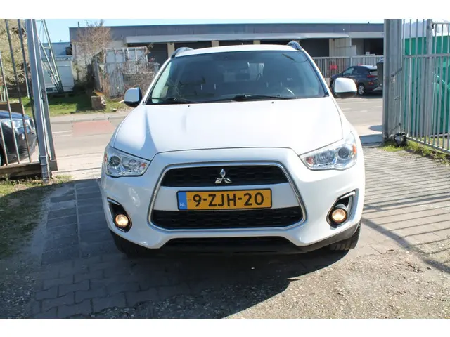 Mitsubishi ASX 1.6 Cleartec Invite+ 2015 Benzine 6