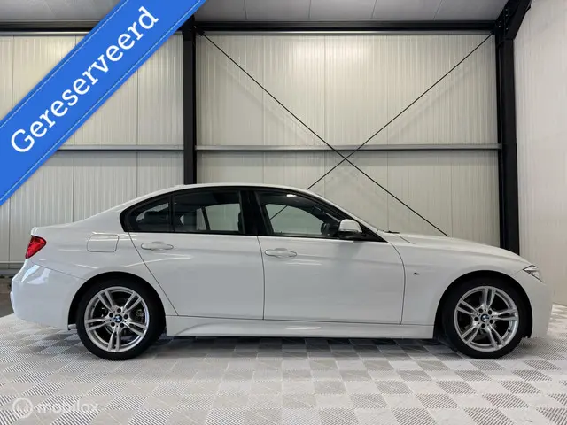 BMW 3 Serie 316i M Sport Edition 2015 Benzine 4
