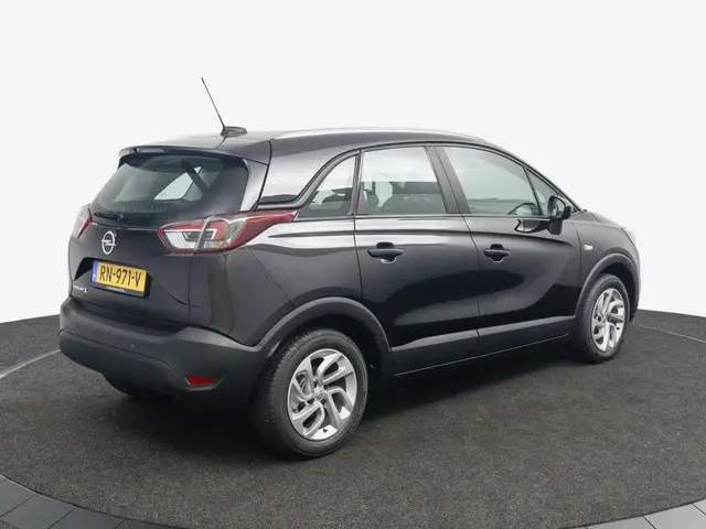 Opel Crossland X 1.2 Innovation zwart 2018 Benzine 4