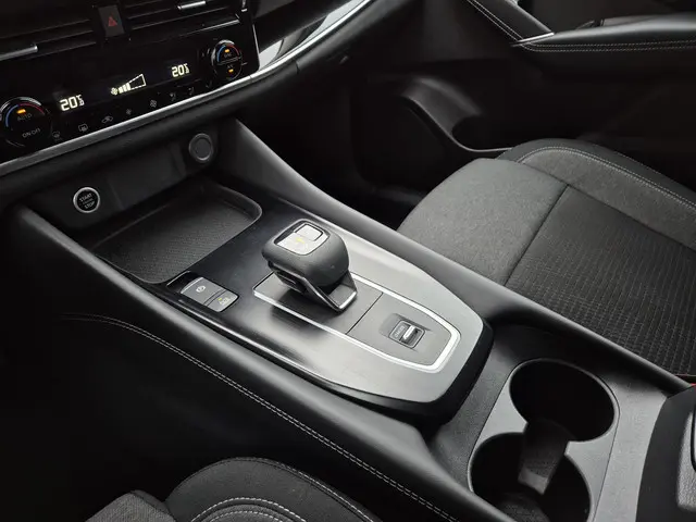 Nissan QASHQAI 1.3 MHEV Xtronic N-Connecta 2022 Benzine 16