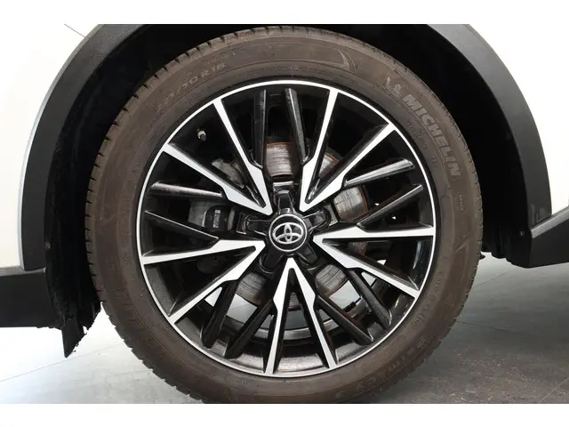 Toyota C-HR 1.8 Hybrid Dynamic, 2018 Hybride Benzine 15