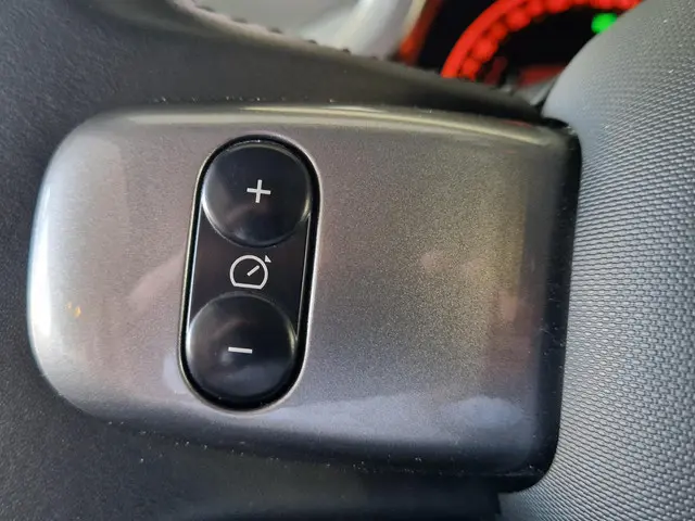 Renault Twingo 1.0 SCe Limited 2022 Benzine 15