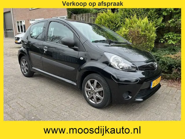 Toyota Aygo 1.0 VVT-i Now 2014 Benzine